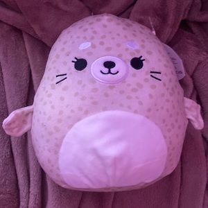 Lilou squishmallow 8 inch
